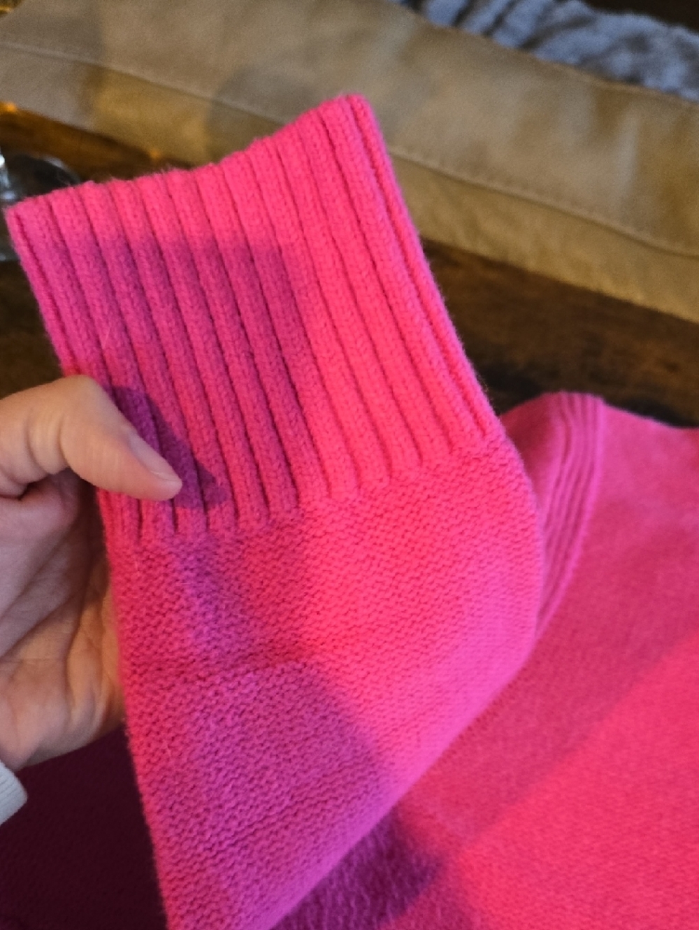 Banana Republic Pink Crewneck Sweater Sz S - Picture 3 of 5